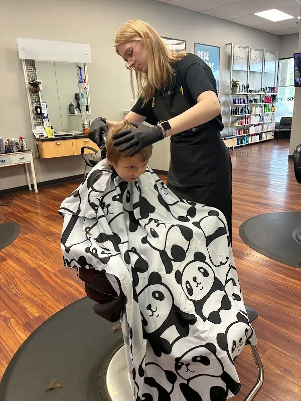 SUPERCUTS — Hair salon in Cortland